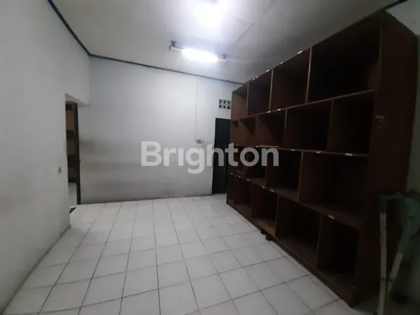 image RUMAH & GUDANG TENGAH KOTA (3)
