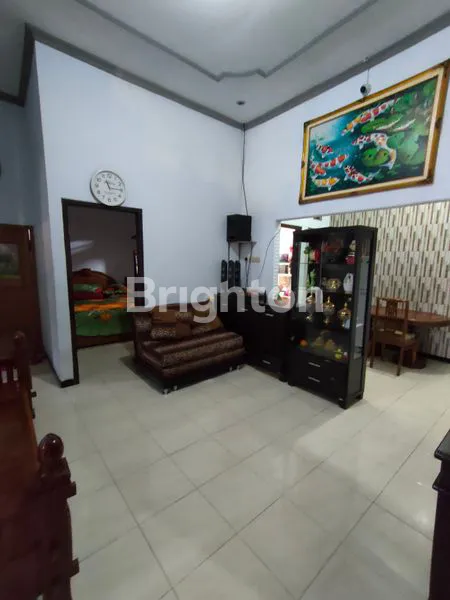 image RUMAH HUNI LUAS LOKASI STRATEGIS DI PERUMAHAN KOTA KEDIRI (2)