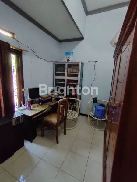 image RUMAH HUNI LUAS LOKASI STRATEGIS DI PERUMAHAN KOTA KEDIRI (8)