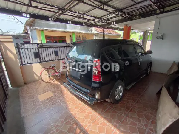 image RUMAH HUNI LUAS LOKASI STRATEGIS DI PERUMAHAN KOTA KEDIRI (3)