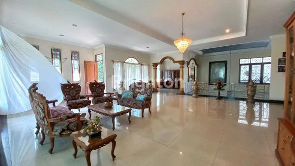 image BOULEVARD RAYA UTAMA  DI BNR BUKIT NIRWANA RESIDENCE  BOGOR (HALAMAN SANGAT LUAS) (3)