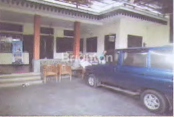 image RUMAH LUAS 2 LANTAI DI KLOJEN, MALANG (3)