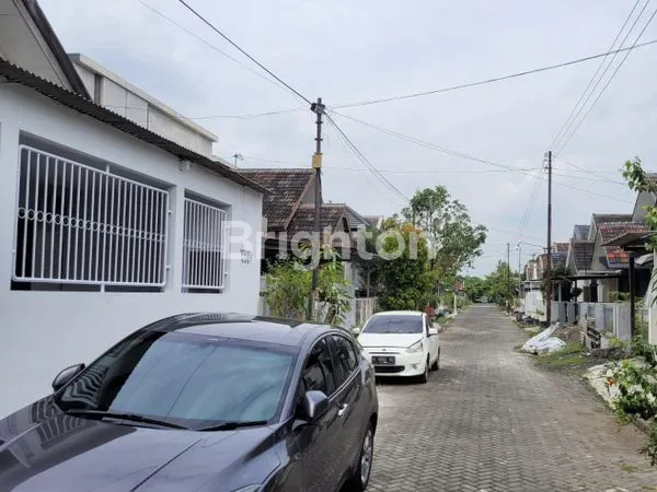 image TMN MAJAPAHIT RUMAH 1 LT SIAP HUNI SEMARANG TIMUR (2)