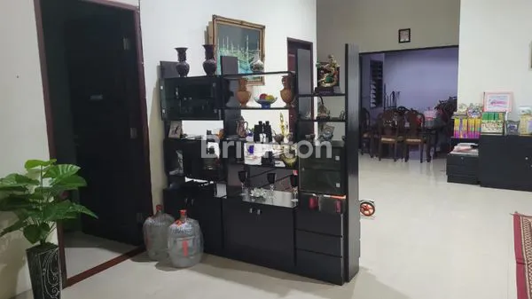 image RUMAH STRATEGIS NOL JALAN RAYA GAYUNGSARI (2)