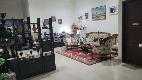 image RUMAH STRATEGIS NOL JALAN RAYA GAYUNGSARI (5)