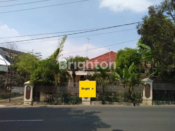 image RUMAH HITUNG TANAH DI PINGGIR JALAN UTAMA KOTA BATU (1)