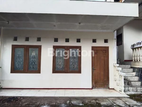 image RUMAH HITUNG TANAH DI PINGGIR JALAN UTAMA KOTA BATU (7)