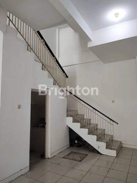 image *RUKO 4 LANTAI RAYA MERR IR SOEKARNO* (4)