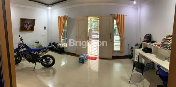 image TOWN HOUSE KEREN LOKASI PREMIUM TENGAH KOTA NEGO TIPIS (2)