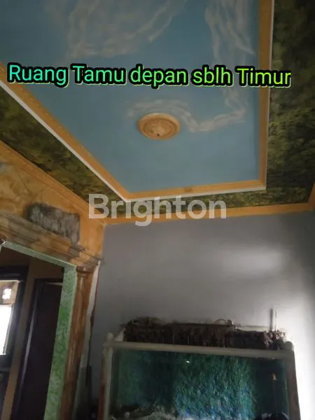 image RUMAH HOOK PINGGIR JALAN HIDUP DI MUSTIKAJAYA (2)