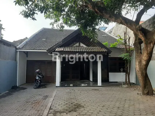 image RUMAH DI TENGAH KOTA SOLO (KARTOPURAN) (1)
