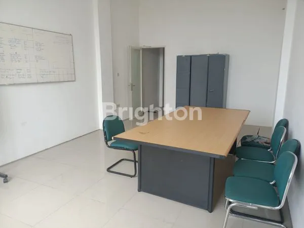 image RUKO 3 LANTAI RUKO CITY 9 KEBOMAS GRESIK (2)