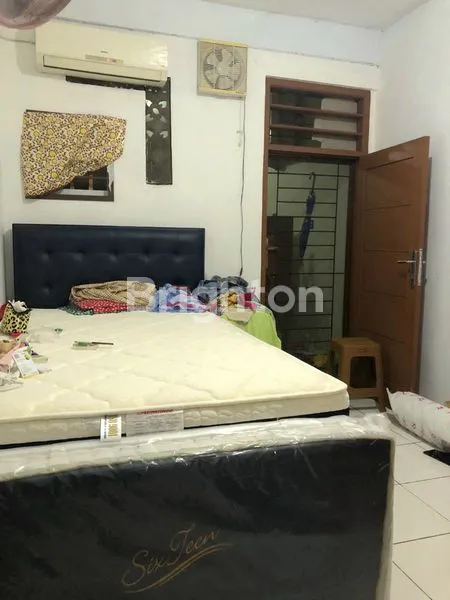 image RUMAH JERUK MANIS KEBON JERUK 2.5 LANTAI FULL FURNISH (2)