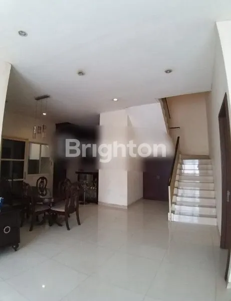 image RUMAH MINIMALIS 2 LANTAI BABATAN PRATAMA WIYUNG SURABAYA BARAT SEMI FURNISH  (5)