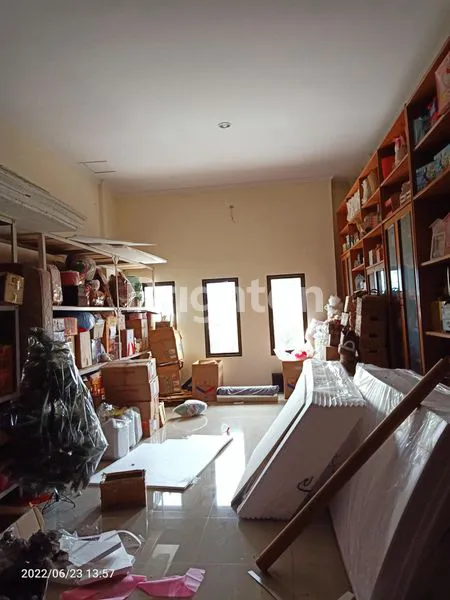 image RUKO SUPER MAKMUR SOLOBARU (2)