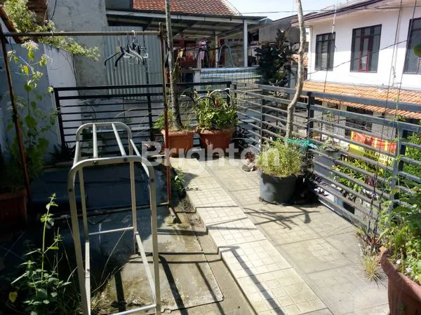 image RUMAH DI KAWASAN KOST CIKUTRA BANDUNG (3)