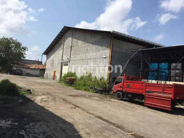image TANAH + 4 GUDANG BERADA DI AREA BISNIS DI DEMAK, SURABAYA (4)