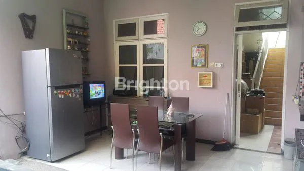 image RUMAH 2 LANTAI PERUM GREEN PARK REGENCY SIDOARJO BAGUS SIAP HUNI (4)