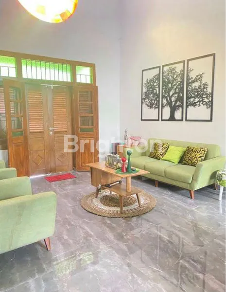 image RUMAH SERASA VILLA PLUS KOLAM RENANG DITENGAH KOTA SURABAYA SEKITAR KENJERAN KALIJUDAN, FULL FURNISHED (2)
