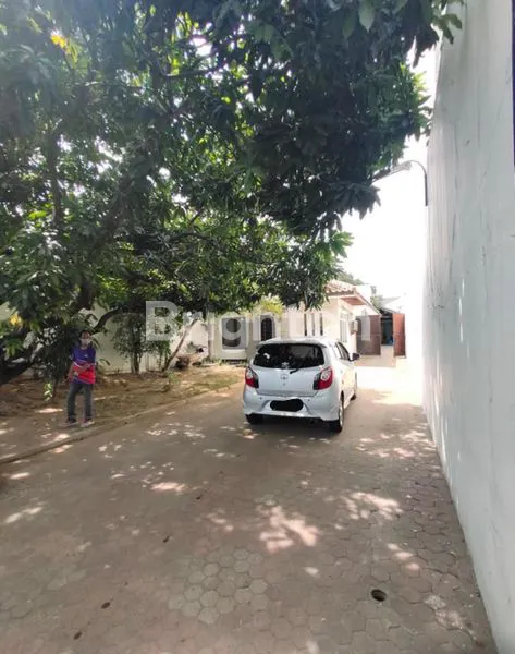 image RAYA KENJERAN LOKASI STRATEGIS (7)