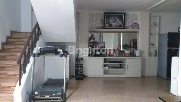 image BABATAN PRATAMA, 2 RUMAH JADI 1 VIEW GUNUNG ARJUNA, SIAP HUNI, PADAT PENDUDUK, MURAH BU (2)