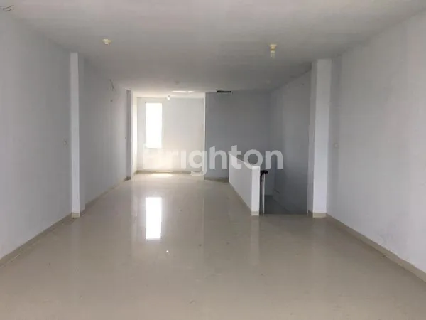 image GEDUNG KOMERSIAL LOKASI PREMIUM (3)