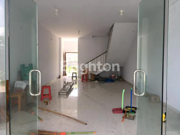 image GEDUNG KOMERSIAL LOKASI PREMIUM (6)