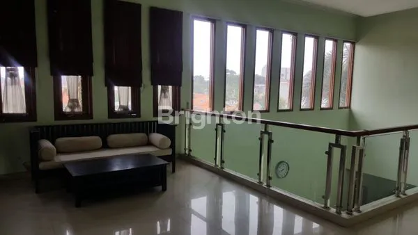 image RUMAH BARU SANGAT BAGUS DI BANDUNG UTARA RUMAH JAKSEL-  DILAHAN YANG SANGAT BESAR (6)