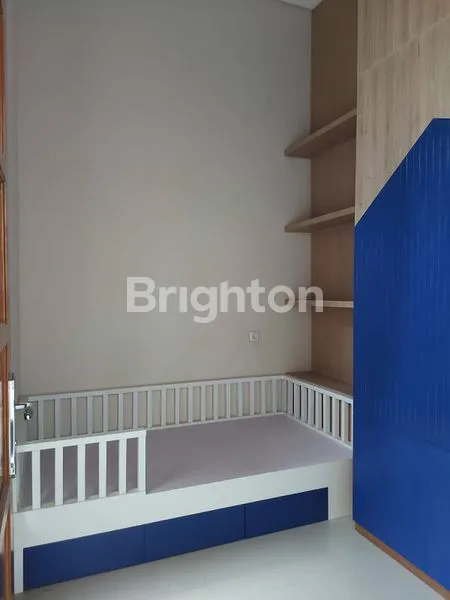 image PERUMAHAN DI SELATAN DR OEN SOLO BARU (2)