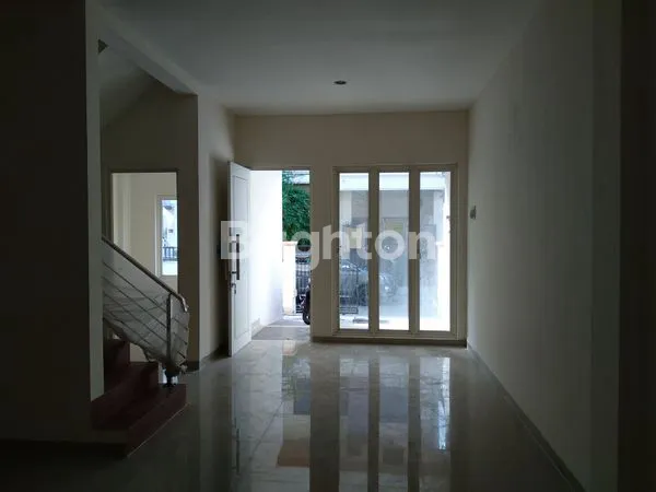 image NEW MINIMALIS  PAKUWON CITY GRIYA ASRI DEKAT KENJERAN (2)