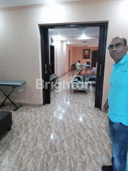 image RUMAH TINGGAL DI PUSAT KOTA (6)