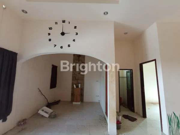 image RUMAH CANTIK UNIK  (2)