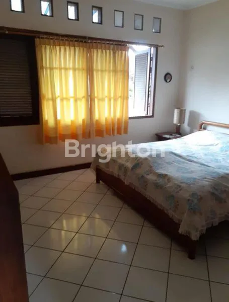 image RUMAH CANTIK 2 LANTAI SIAP HUNI (6)