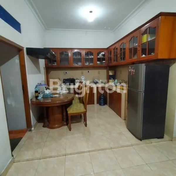 image RUMAH MODERN 2 LANTAI DI DEMANGAN BARU (4)