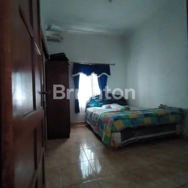 image RUMAH MODERN 2 LANTAI DI DEMANGAN BARU (6)