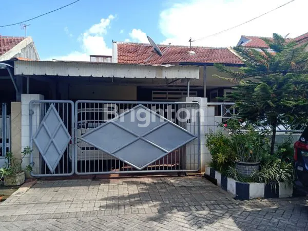 image RUMAH TENGGILIS UTARA 1 1/5 LANTAI (1)