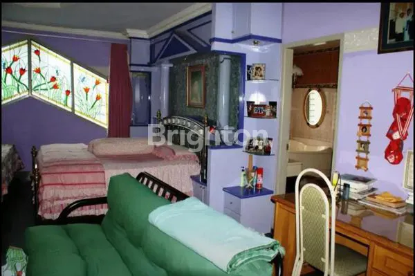 image RUMAH MODERN BESAR DIKAWASAN ELIT (7)