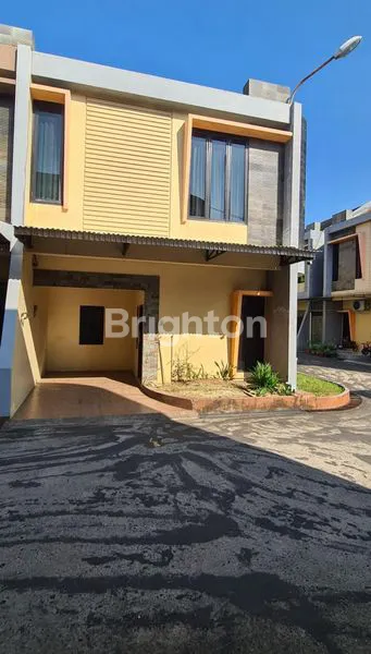 image TOWN HOUSE MINIMALIS SIAP HUNI  (1)