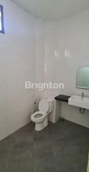 image TOWN HOUSE MINIMALIS SIAP HUNI  (6)