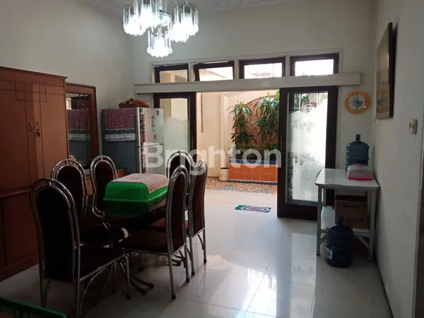image RUMAH 1.5 LANTAI DARMO PERMAI SELATAN  (3)