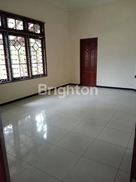 image RUMAH MEWAH SATELIT SIAP HUNI (2)