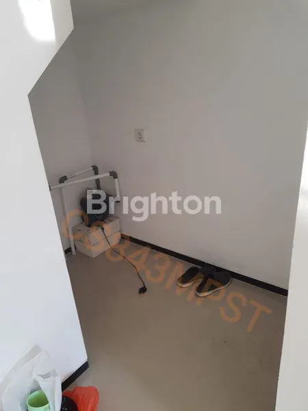 image RUKO 1M AN RAYA SEMAMPIR GRESS 2 LANTAI (5)