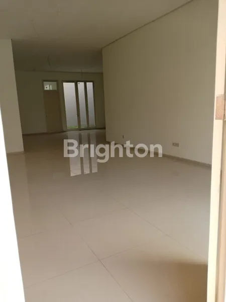 image RUMAH MINIMALIS BARU GRESS PAKUWON INDAH LISBON SURABAYA BARAT (3)