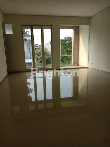 image RUMAH MINIMALIS BARU GRESS PAKUWON INDAH LISBON SURABAYA BARAT (8)