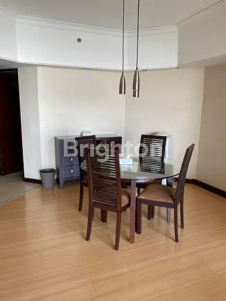 image APARTEMEN TAMAN ANGGREK DI S PARMAN, BEST VIEW POOL&CITY, FULL FURNISHED (8)