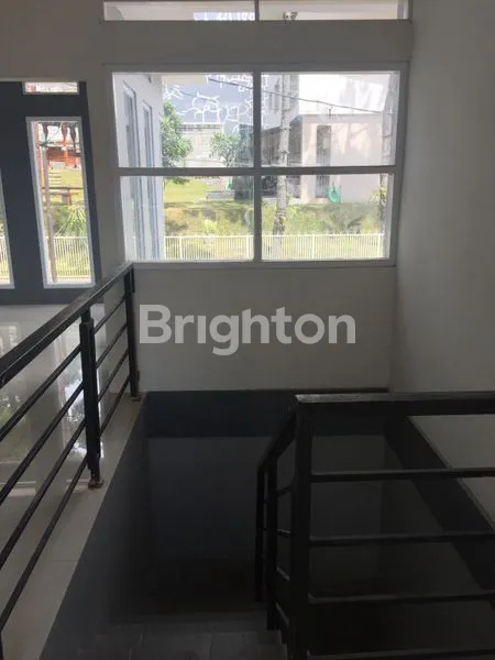 image RUMAH BARU MODERN DENGAN KOLAM RENANG SETIABUDI REGENCY BANDUNG (5)