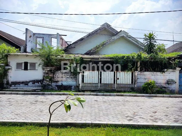 RUMAH HITUNG TANAH, KONDISI DEPAN RUMAH BEBAS BANJIR