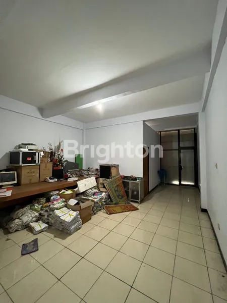 image UNTUK YANG SERIUS HARGA 4,5 M ( PROSES SHM )  SKARANG  JADI 3,5 M - RUKO 3 LANTAI TRITAN POINT - CIPADUNG - ADA  BANGUNAN TAMBAHAN 150 M2  KOMPLEK BISNIS - WAREHOUSE PENGEMBANGAN AKAN ADA MALL (3)