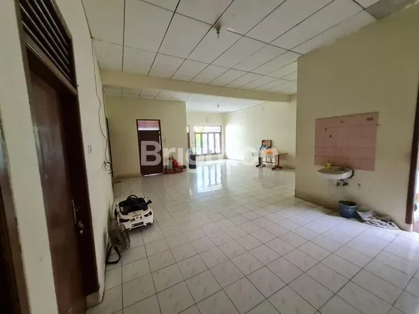 image RUMAH 2 LT LUAS DI TAMAN JELAMBAR KAV POLRI JAKARTA (3)