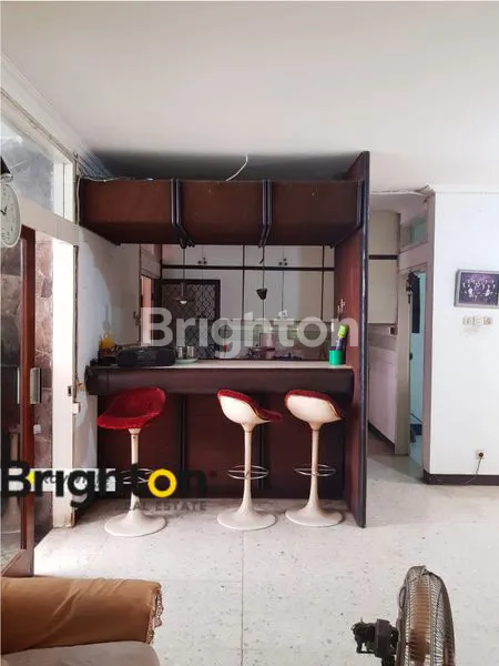 image RUMAH LUAS DI TAMAN JELAMBAR KAV POLRI JAKARTA (2)